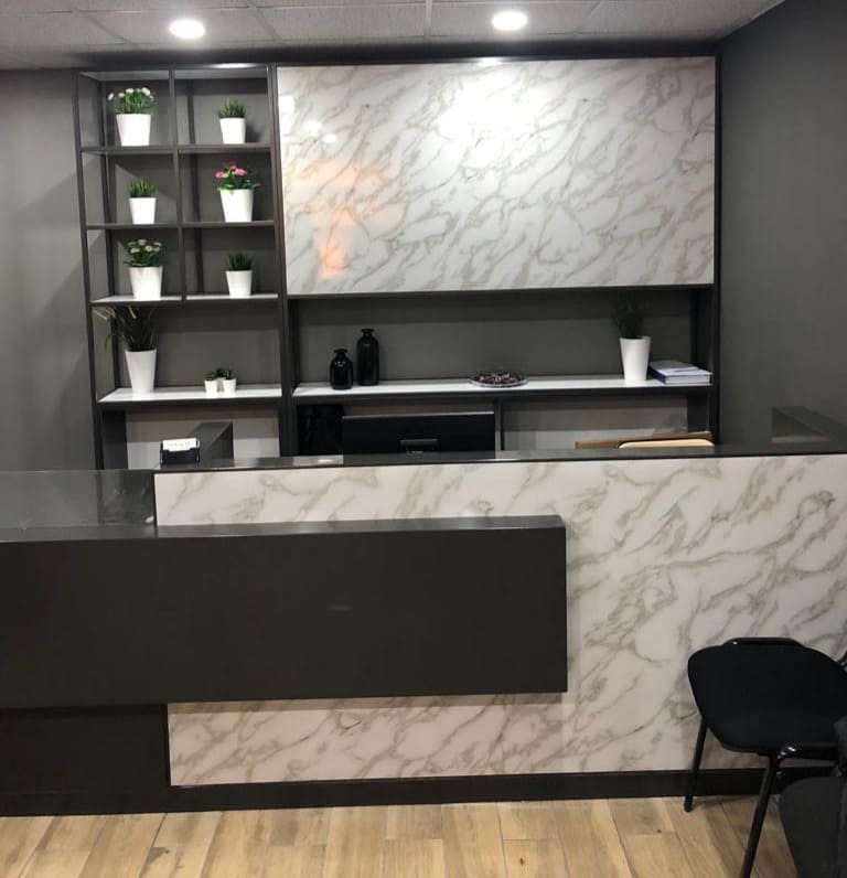 Calacada  / Alternativa de mármol a los azulejos del baño