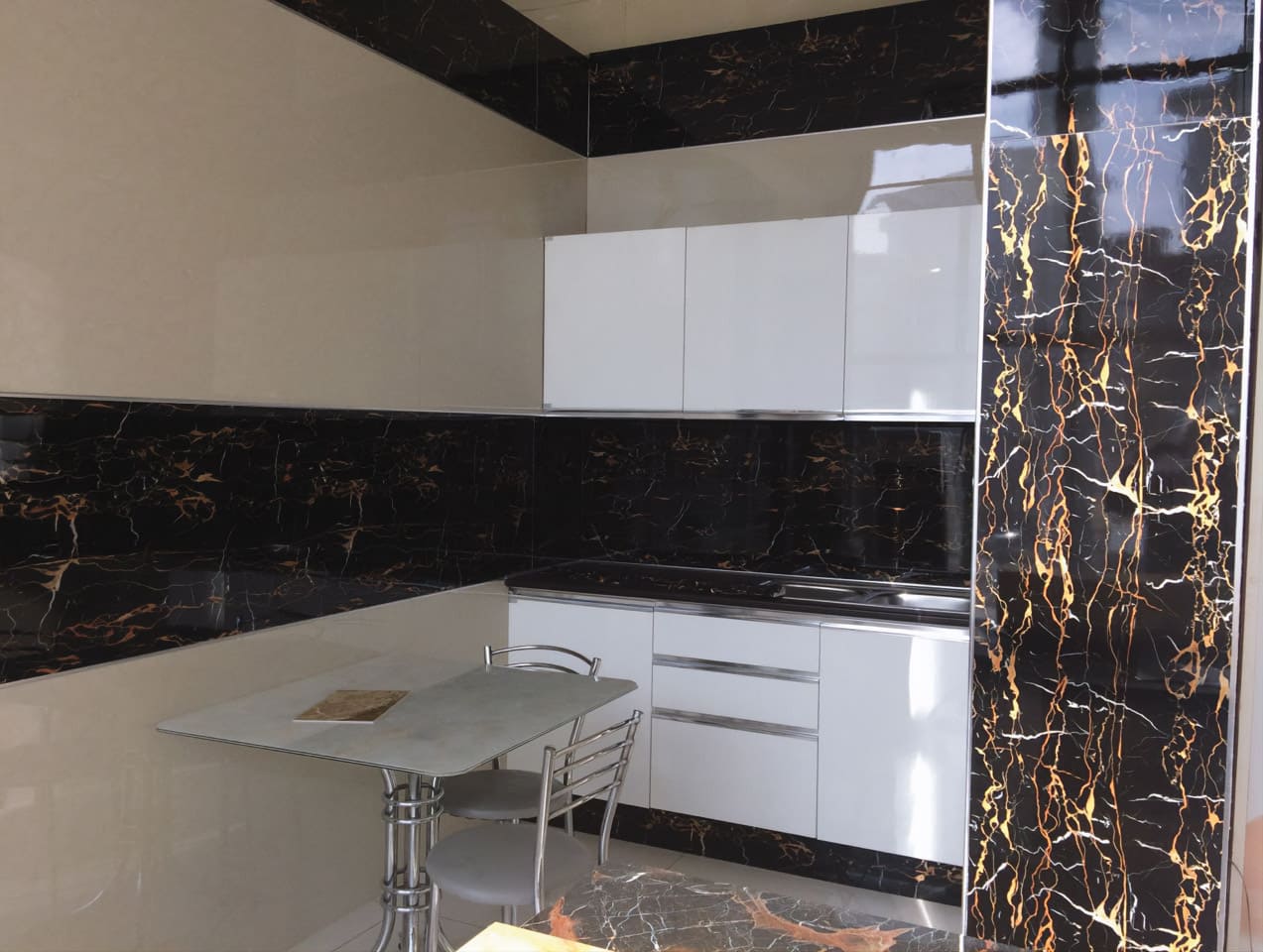 Dragon / Marble alternative to bathroom tiles